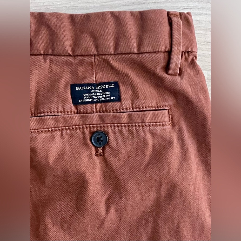Banana Republic Men's Brown Chino Khakis Pants 32x30 - Picture 3 of 4